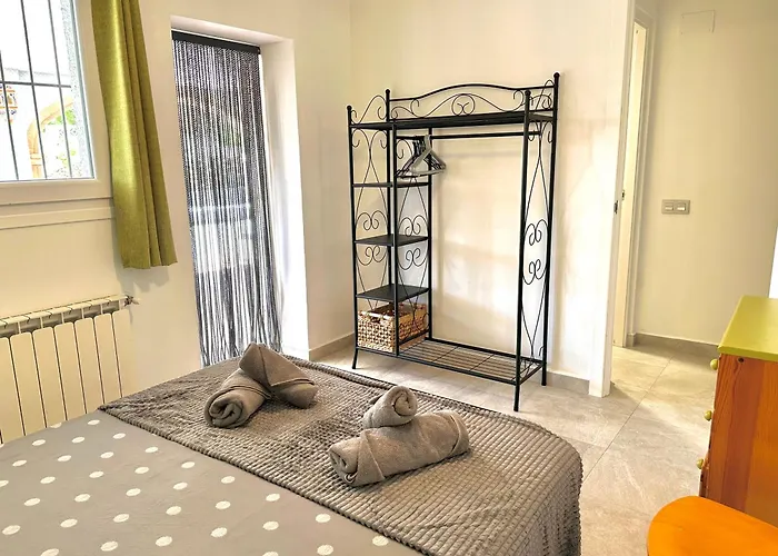 Sunny In A Cosy With Shared Swimming Pool * Calpe